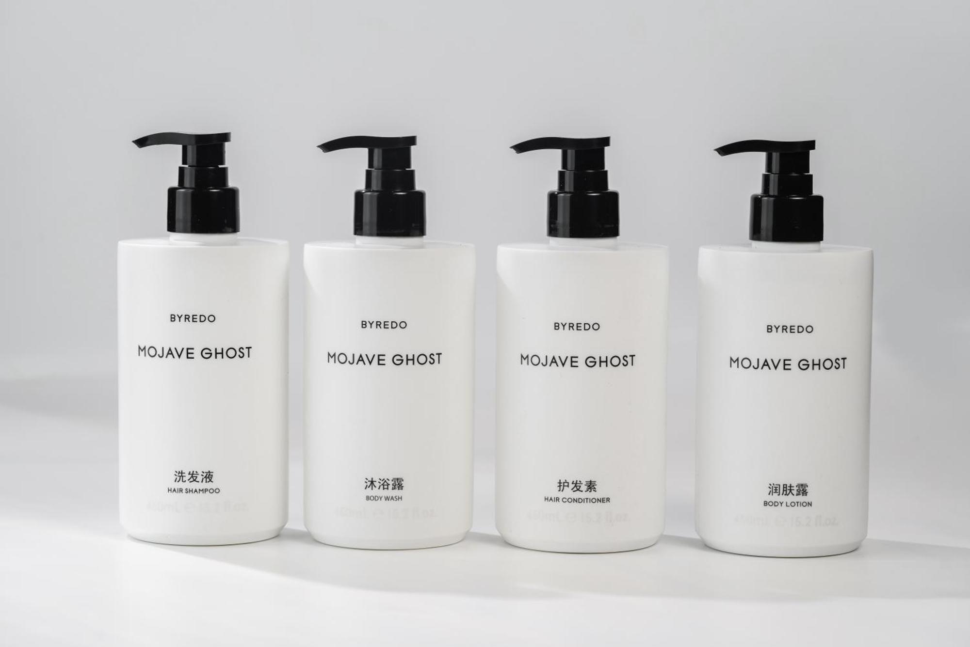 Conrad Hangzhou Bagian luar foto